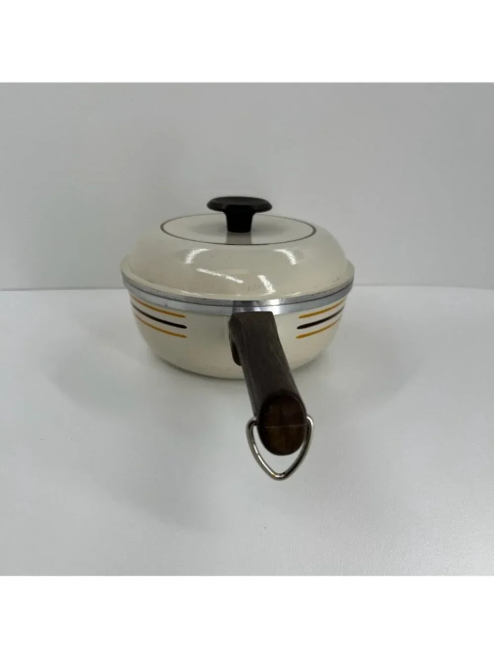 Vintage Regal Ware Cast Aluminum 8